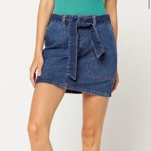 Billabong live simply Denim Mini Skirt with Tie Front, removable belt super cute